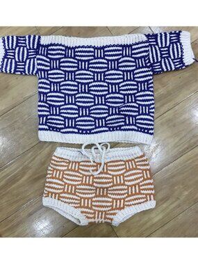 kalinka boys knit sweater and shorts Size 18-24 Months